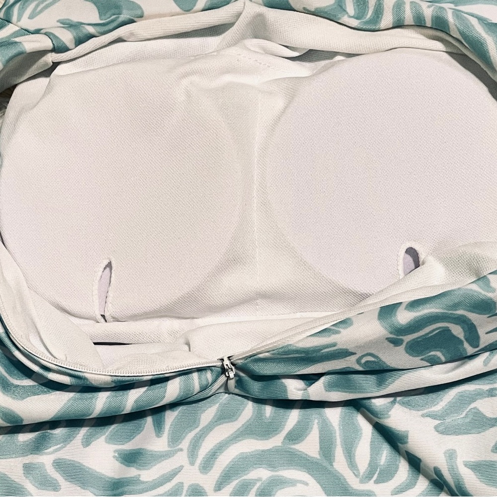 High neck one piece swimsuit - Picture 6 of 7